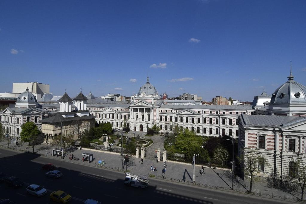 University Square - View Of City بوخارست المظهر الخارجي الصورة
